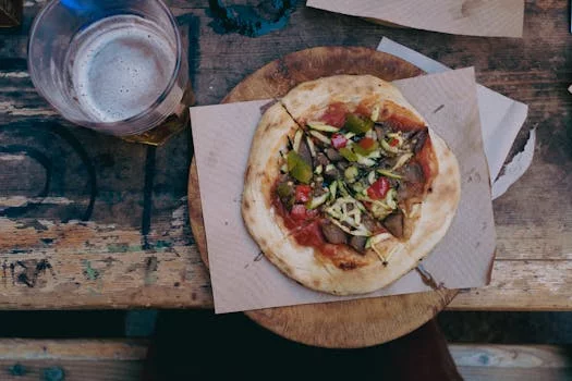 lunch special pizza deal